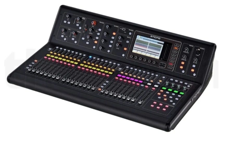 MIDAS M32 LIVE — foto 1
